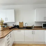 The Courtyard, 4 - Bed, Sleeps 6, Pets Welcome アパートホテル
