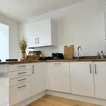 The Courtyard, 4 - Bed, Sleeps 6, Pets Welcome ウルバーストン