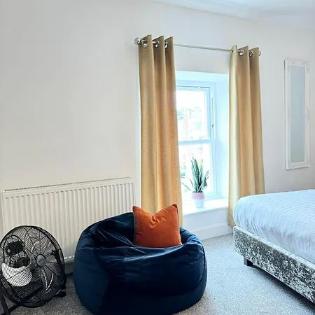 The Courtyard, 4 - Bed, Sleeps 6, Pets Welcome Lägenhetshotell 4*