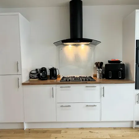 Lägenhetshotell The Courtyard, 4 - Bed, Sleeps 6, Pets Welcome 4*