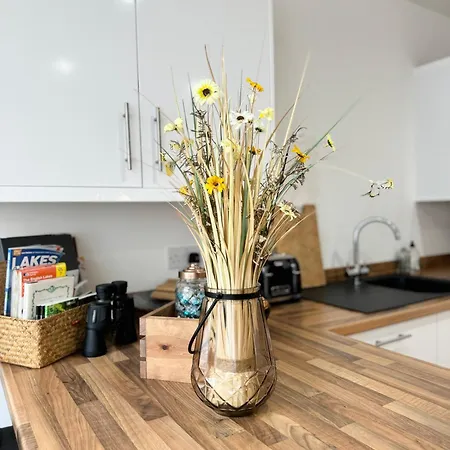 Lägenhetshotell The Courtyard, 4 - Bed, Sleeps 6, Pets Welcome Ulverston