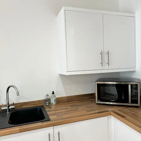 The Courtyard, 4 - Bed, Sleeps 6, Pets Welcome Lägenhetshotell Ulverston