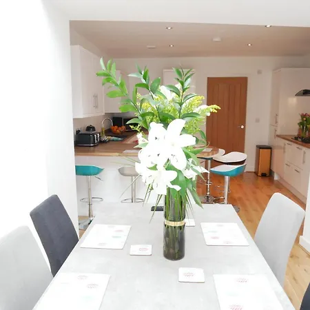 The Courtyard, 4 - Bed, Sleeps 6, Pets Welcome Ulverston