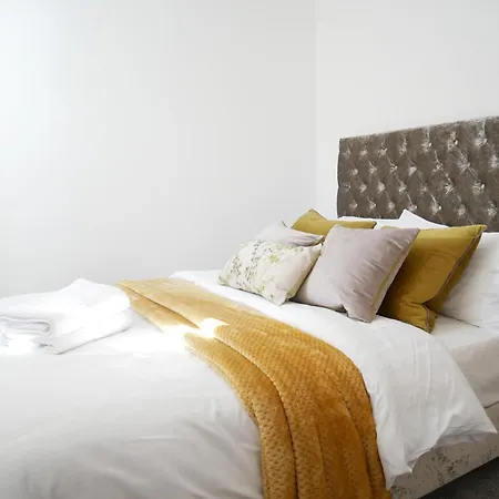 Апарт-отель The Courtyard, 4 - Bed, Sleeps 6, Pets Welcome