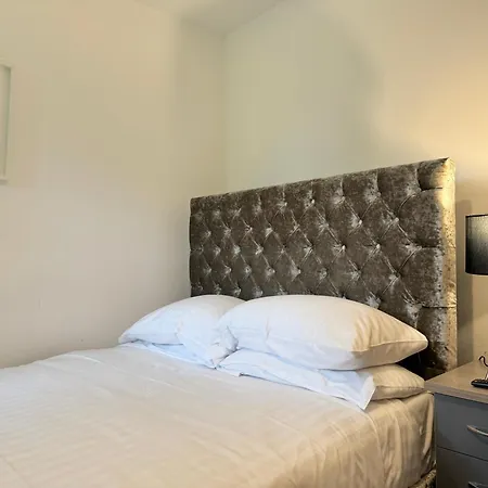 شقة فندقية The Courtyard, 4 - Bed, Sleeps 6, Pets Welcome